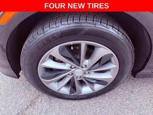 Used 2022 Buick Encore GX Select w/ Advanced Technology Package image 4