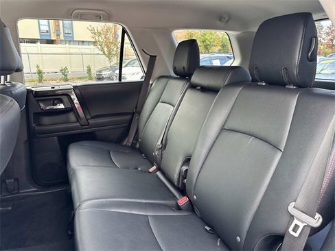Used 2024 Toyota 4Runner TRD Off-Road Premium image 15