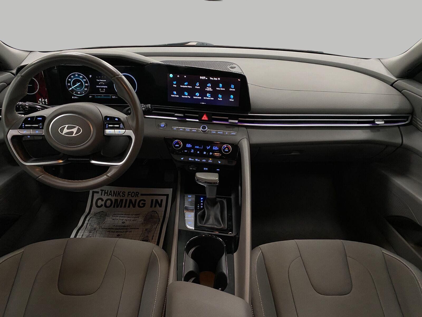 Certified 2025 Hyundai Elantra SEL FWD image 20