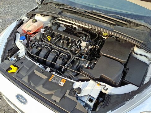 Used 2016 Ford Focus SE image 27