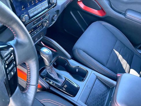 Used 2024 Nissan Frontier PRO-4X w/ Pro Convenience Package image 16