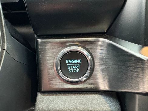 Used 2023 Ford F350 Lariat w/ Lariat Ultimate Package image 30