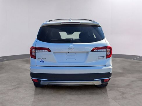 Certified 2022 Honda Pilot Touring image 5