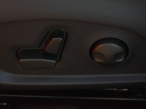 New 2026 Jeep Compass Latitude AWD/4WD image 14
