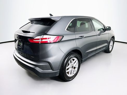 Used 2023 Ford Edge SEL image 9