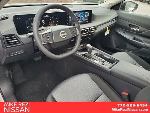 New 2026 Nissan Sentra SV w/ SV Convenience Package FWD image 9