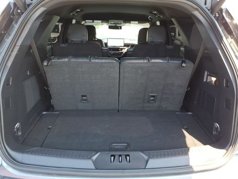Used 2025 Ford Explorer ST AWD/4WD image 7