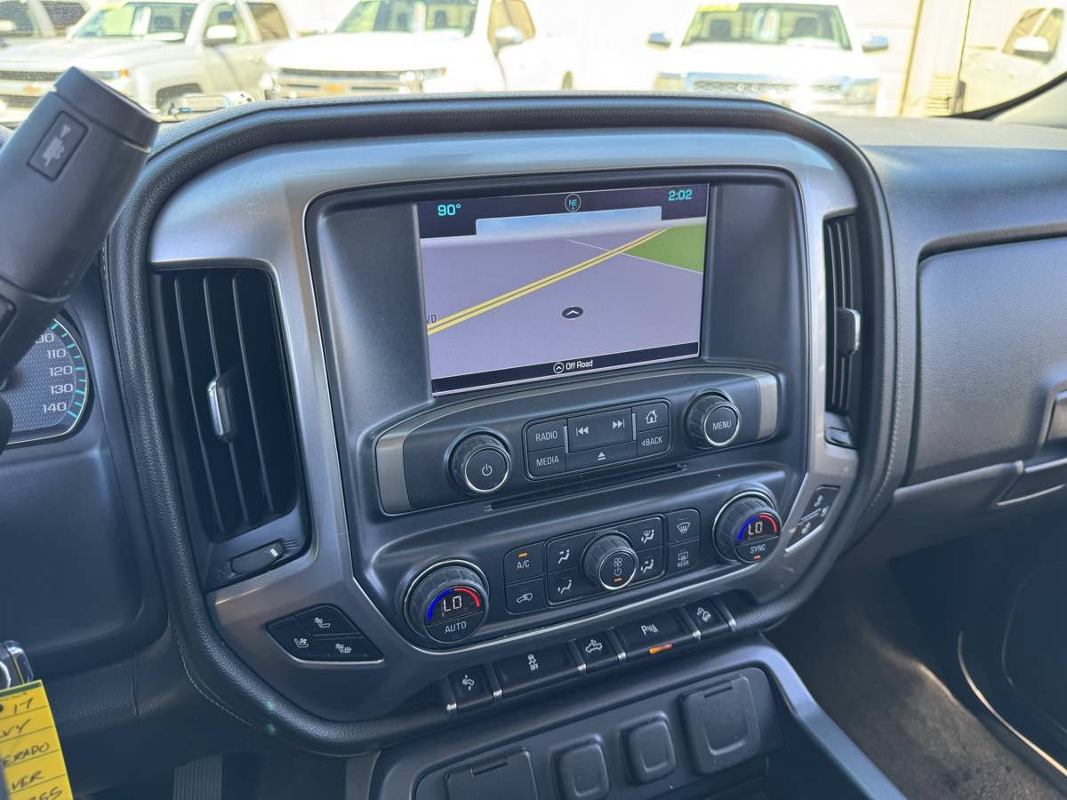 Used 2017 Chevrolet Silverado 1500 LTZ Z71 w/ LTZ Plus Package AWD/4WD image 28