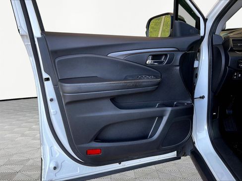 Used 2021 Honda Pilot EX image 20