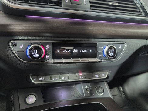 Certified 2025 Audi Q5 2.0T Premium Plus w/ Premium Plus Package image 6