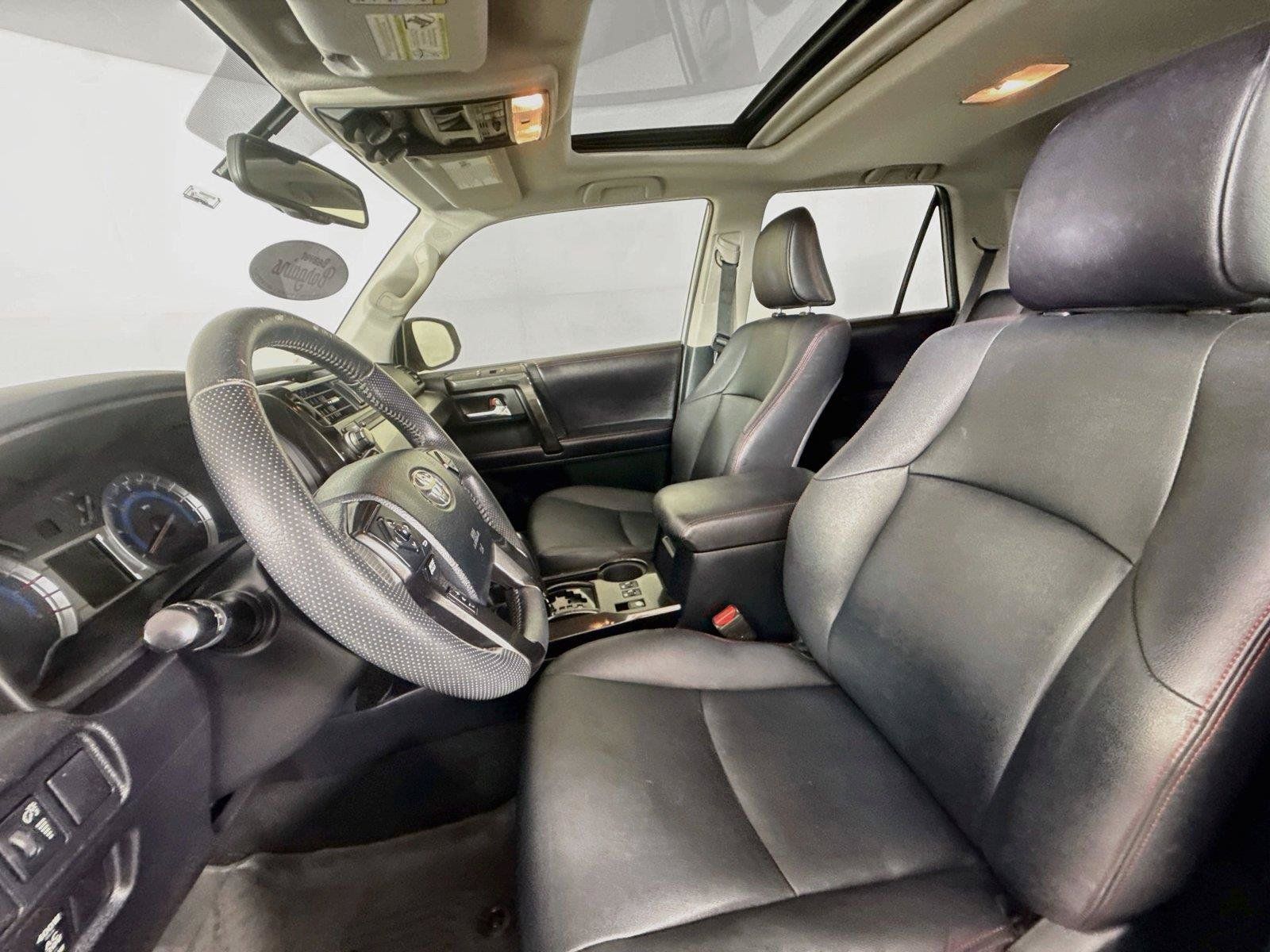 Used 2016 Toyota 4Runner Trail AWD/4WD image 3