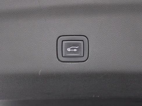 Used 2023 Chevrolet Tahoe RST w/ Luxury Package AWD/4WD image 17