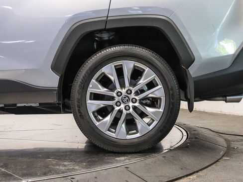 Used 2024 Toyota RAV4 XLE Premium FWD image 10