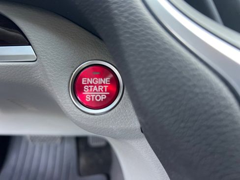 Used 2016 Acura TLX image 30