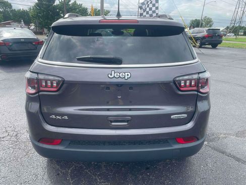 Used 2022 Jeep Compass Latitude w/ Convenience Group AWD/4WD image 7