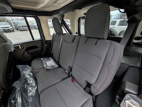 New 2026 Jeep Wrangler Unlimited Rubicon image 17