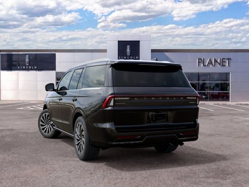 New 2027 Lincoln Navigator Black Label AWD/4WD image 8