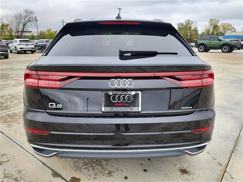 Certified 2023 Audi Q8 Premium image 6