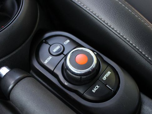 Used 2019 MINI Cooper S w/ Storage Package FWD image 26
