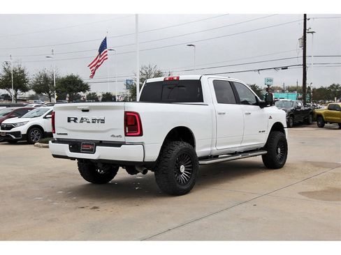 Used 2025 RAM 2500 Laramie image 5