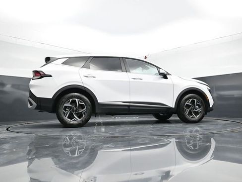 Used 2025 Kia Sportage LX image 50