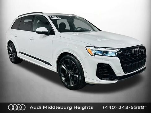 Certified 2025 Audi Q7 2.0T Premium w/ Premium Plus Package AWD/4WD image 1