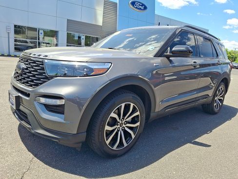 Certified 2023 Ford Explorer ST-Line w/ Class IV Trailer Tow Package AWD/4WD image 5