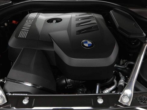 New 2026 BMW 530i xDrive w/ M Sport Package AWD/4WD image 18