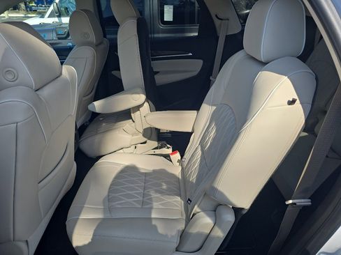 Used 2022 Buick Enclave Avenir w/ Trailering Package, 5000 lbs. image 13