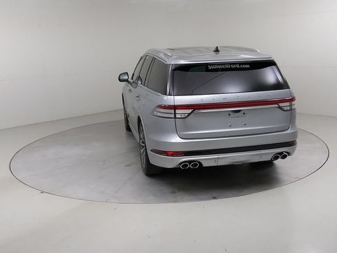 Used 2023 Lincoln Aviator Grand Touring w/ Equipment Group 301A AWD/4WD image 17