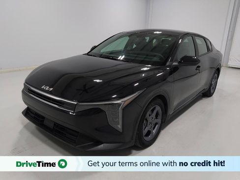 Used 2025 Kia K4 LXS image 1