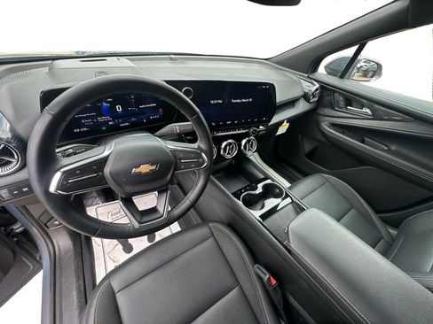 Used 2025 Chevrolet Blazer EV LT image 31