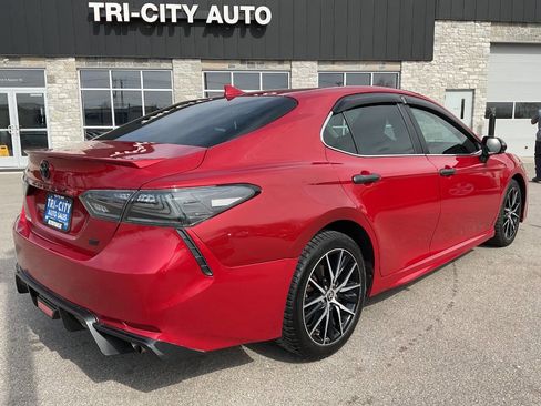 Used 2021 Toyota Camry SE FWD image 7