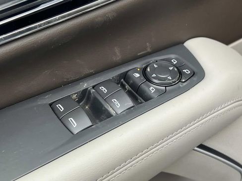 New 2026 GMC Yukon XL Elevation w/ Elevation Premium Package image 18