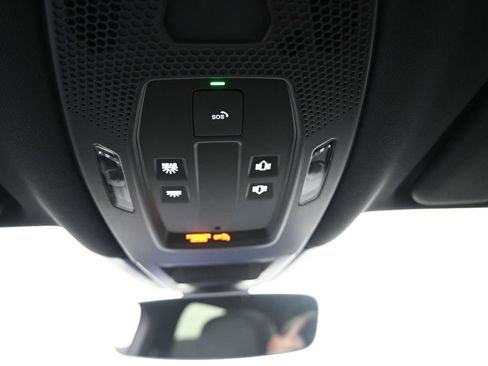 New 2025 Porsche Cayenne S image 21