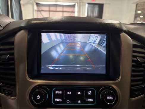 Used 2017 GMC Yukon Denali w/ Open Road Package AWD/4WD image 32