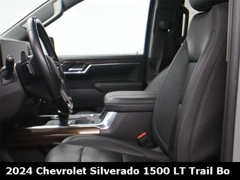 Used 2024 Chevrolet Silverado 1500 LT Trail Boss w/ Convenience Package II image 9