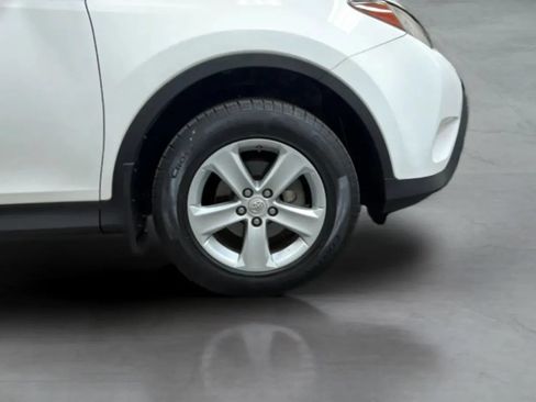 Used 2014 Toyota RAV4 XLE AWD/4WD image 25