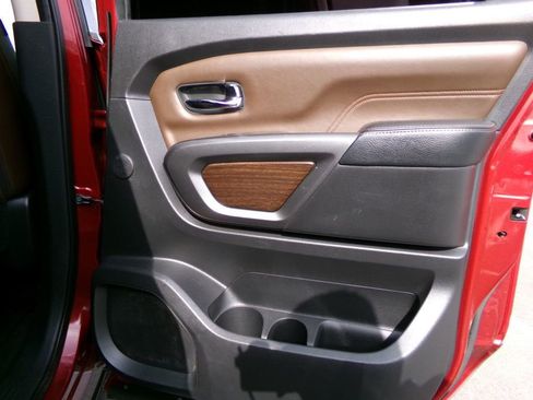 Used 2017 Nissan Titan Platinum Reserve image 13