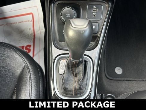 Used 2019 Jeep Compass Limited image 25