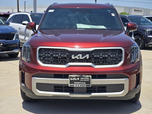 Certified 2023 Kia Telluride EX w/ EX Captain's Chair Package FWD image 11
