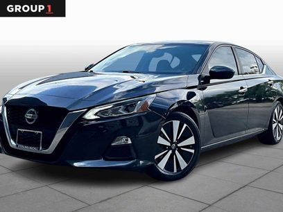 Used 2021 Nissan Altima 2.5 SV