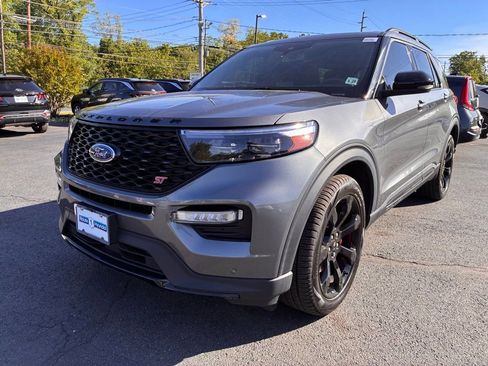 Used 2024 Ford Explorer ST w/ Equipment Group 401A AWD/4WD image 3