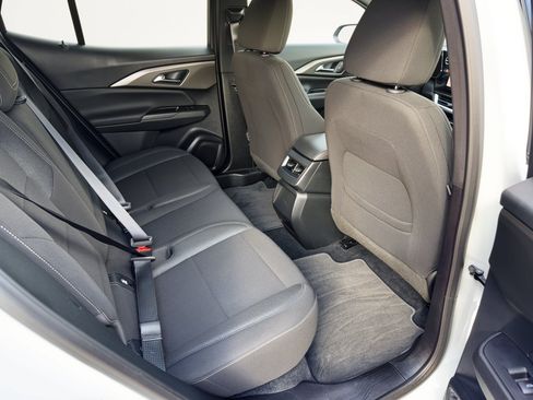 Used 2026 Chevrolet Equinox EV LT FWD image 29