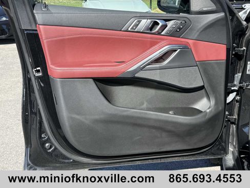 Used 2021 BMW X6 xDrive40i w/ Executive Package image 12