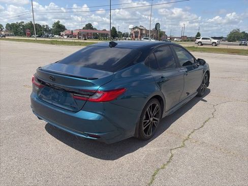 Used 2025 Toyota Camry XSE FWD image 6