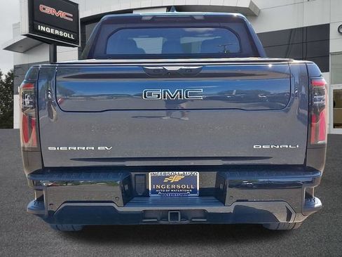 Used 2025 GMC Sierra EV Denali AWD/4WD image 24