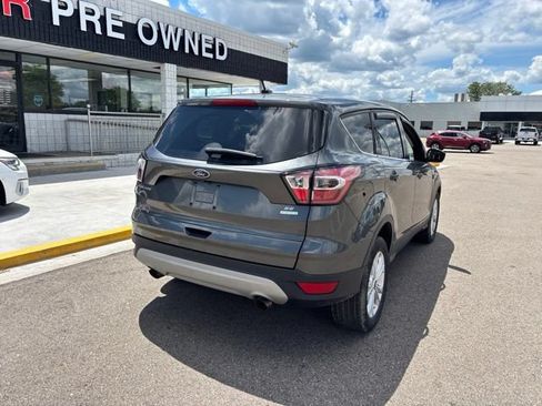 Used 2017 Ford Escape SE w/ SE Cold Weather Package FWD image 7