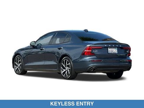 Used 2019 Volvo S60 T5 Momentum w/ Premium Package FWD image 8