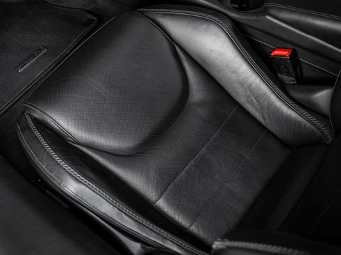 Used 2022 McLaren GT RWD image 23